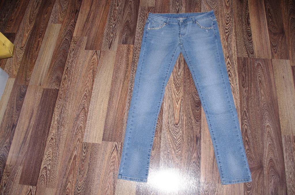 джинсы италия лейджиро-46росс-2500. ЗАБРАЛИ