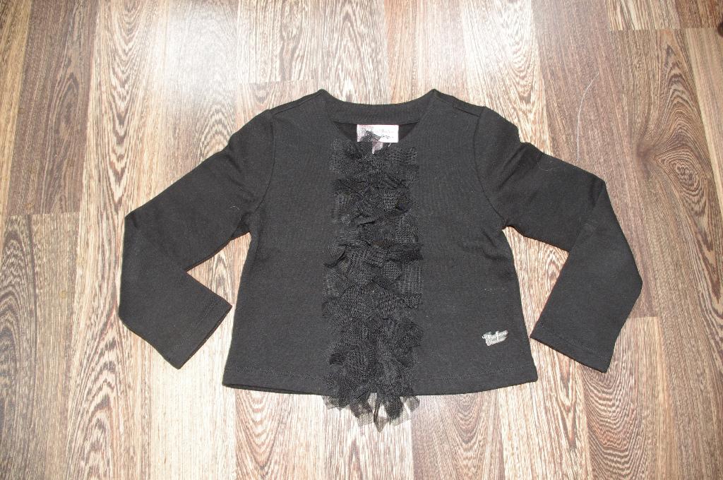 трикотажный жакетик черный с рюшей-110/116-400. ЗАБРАЛИ