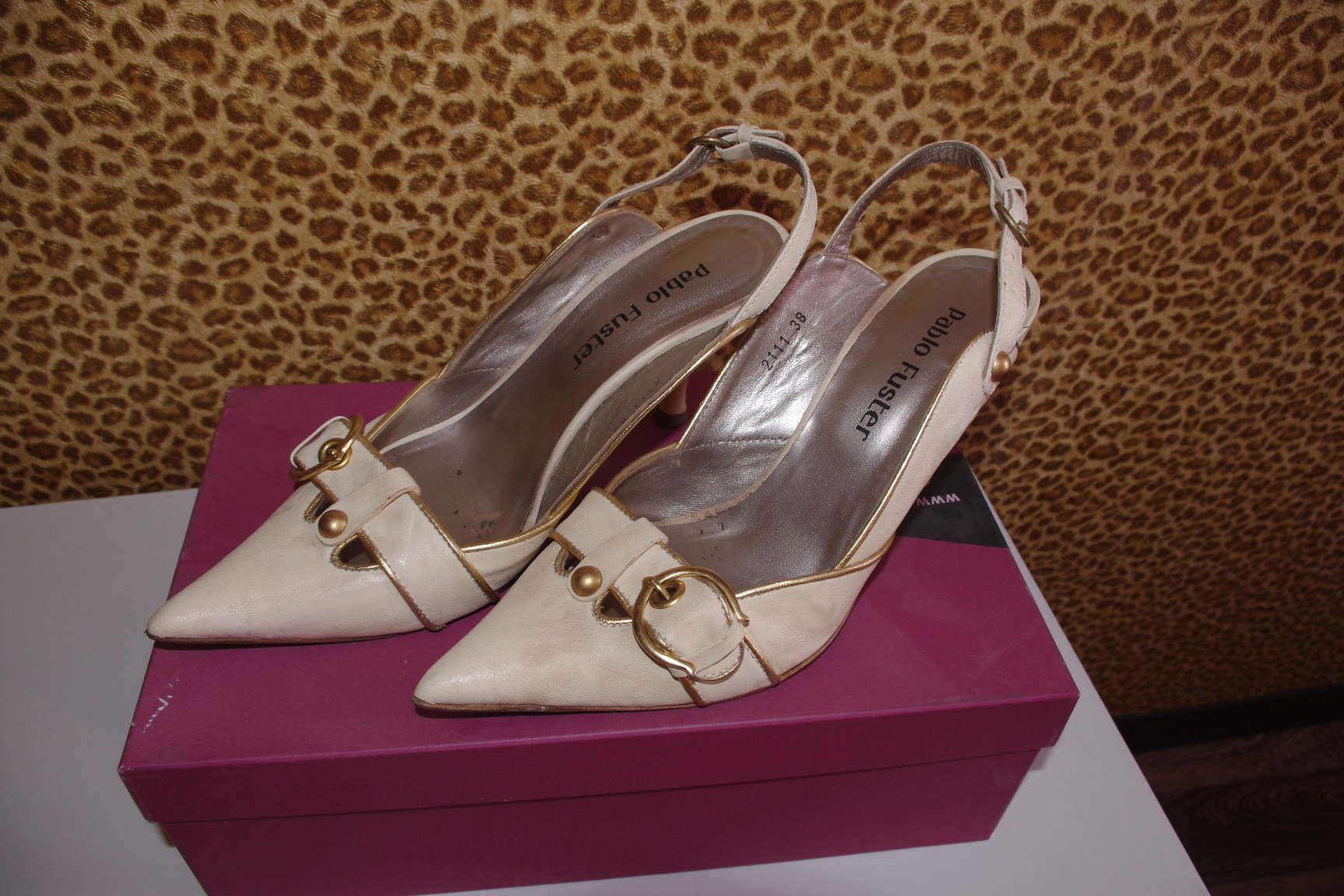 Пабло Фустер-туфли кремовая кожа-38-400. ЗАБРАЛИ