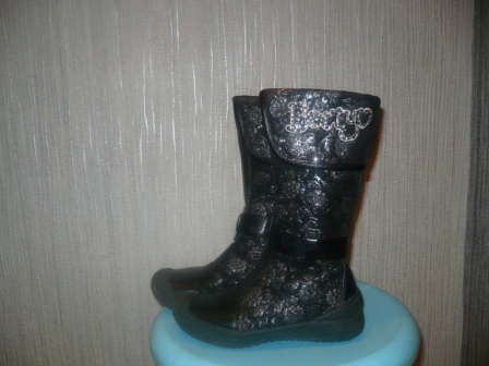 Сапоги BebeLite  28 р. 700 р.. детская обувь  б/у