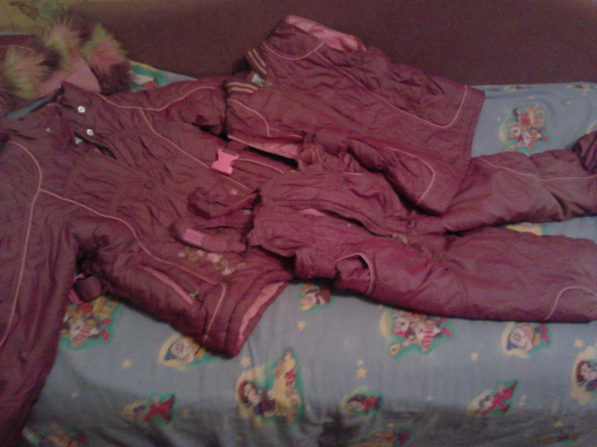 р-р 128(до указанного роста). Отдано