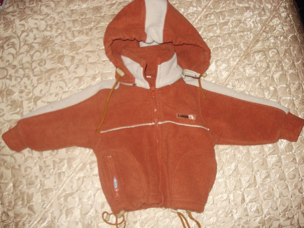 Верхняя одежда детская,шапки,варьки