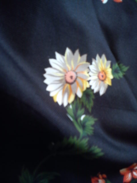 она же. ТКАНИ