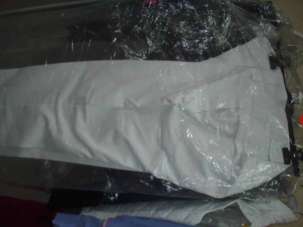 Продаю женское НОВОЕ-ЛЮБАЯ ВЕЩЬ со скидкой отдам