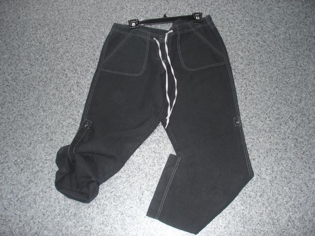 Продаю женское НОВОЕ-ЛЮБАЯ ВЕЩЬ со скидкой отдам