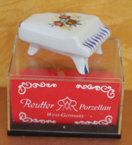 Кукольный фарфор