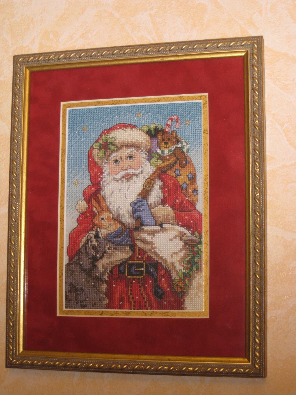 Дед Мороз с мешком подарков. Хобби. Вышивка