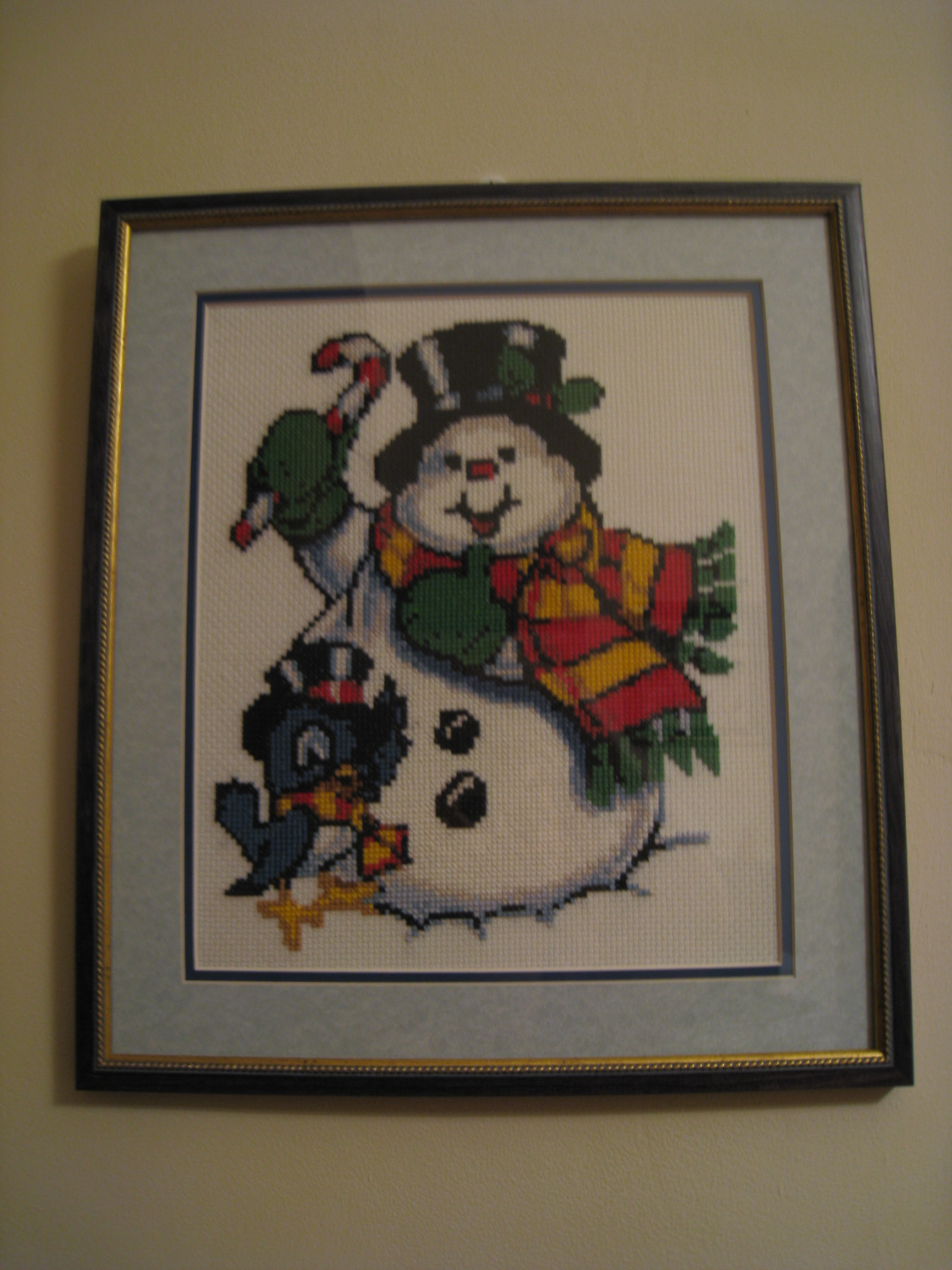 Снеговик и Кеша. Хобби. Вышивка