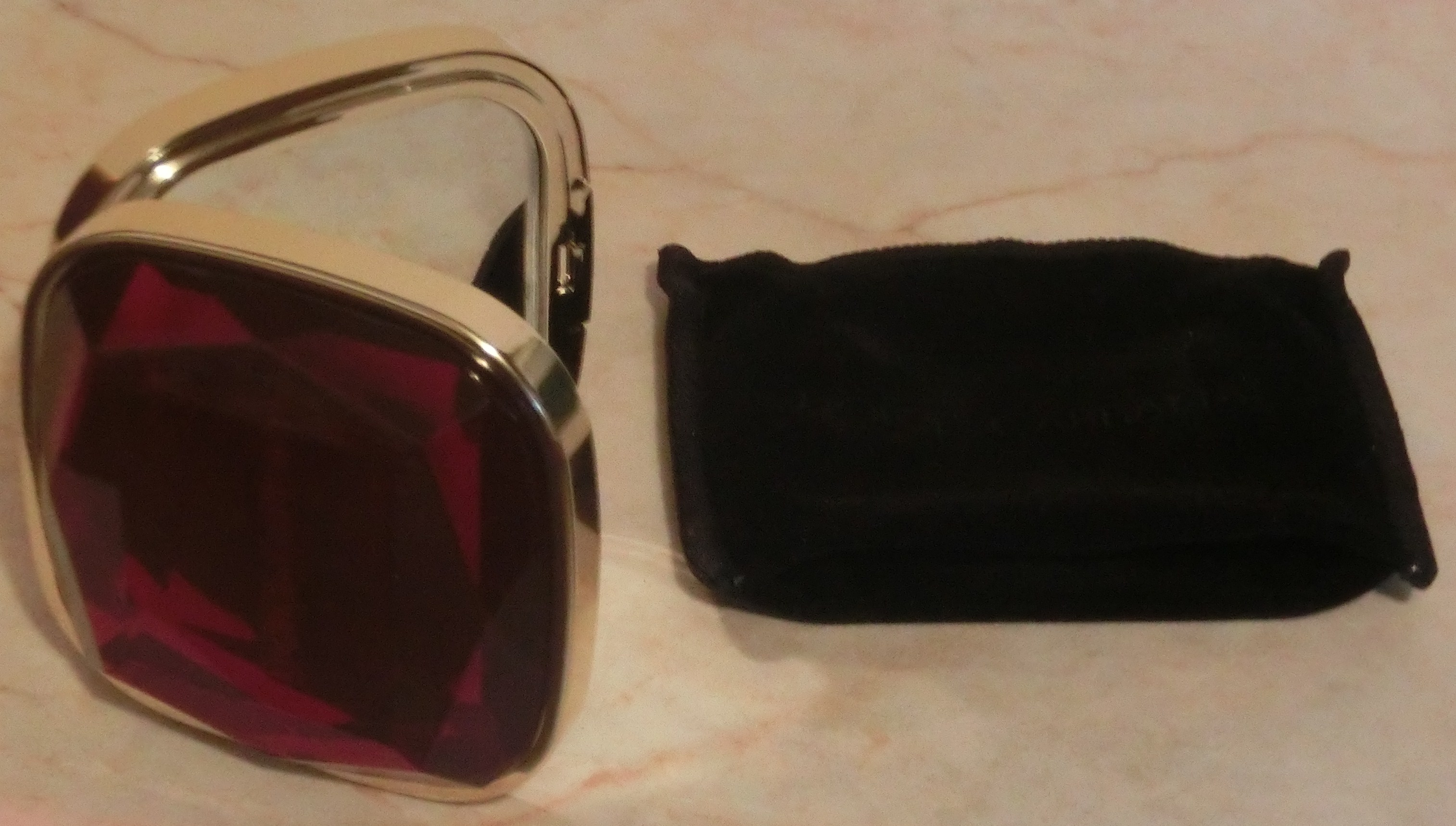 зеркало D&G РУБИН. Наборы косметики... элитка