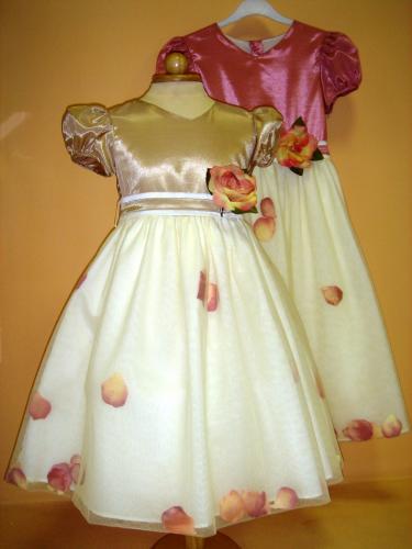 платье фирма VDAY р-р 116-122. 116-122