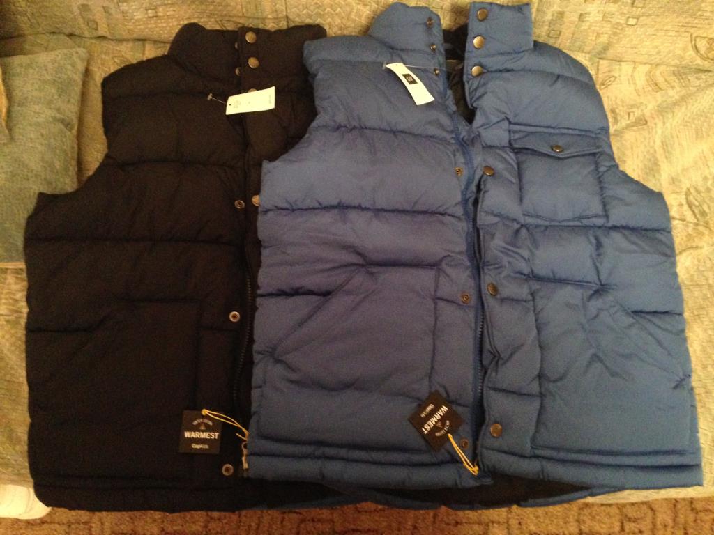 Жилет GAP размер xl на 10-12 лет.. верхняя (куртки, ветровки, комбезы зим)