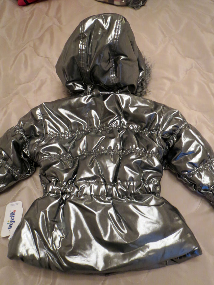 Верхняя одежда продажа 