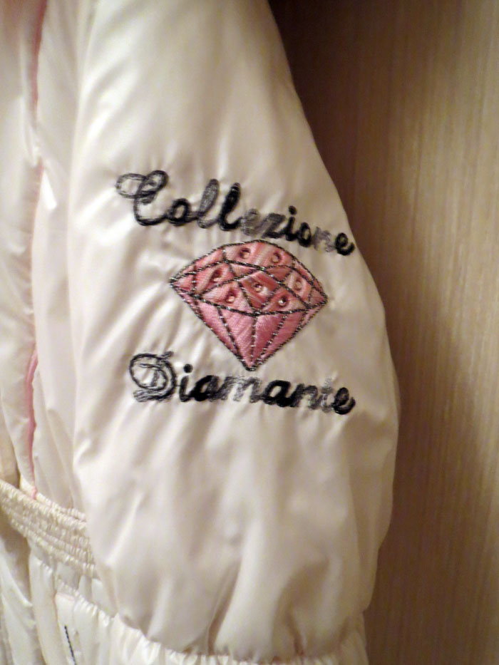 Верхняя одежда продажа 