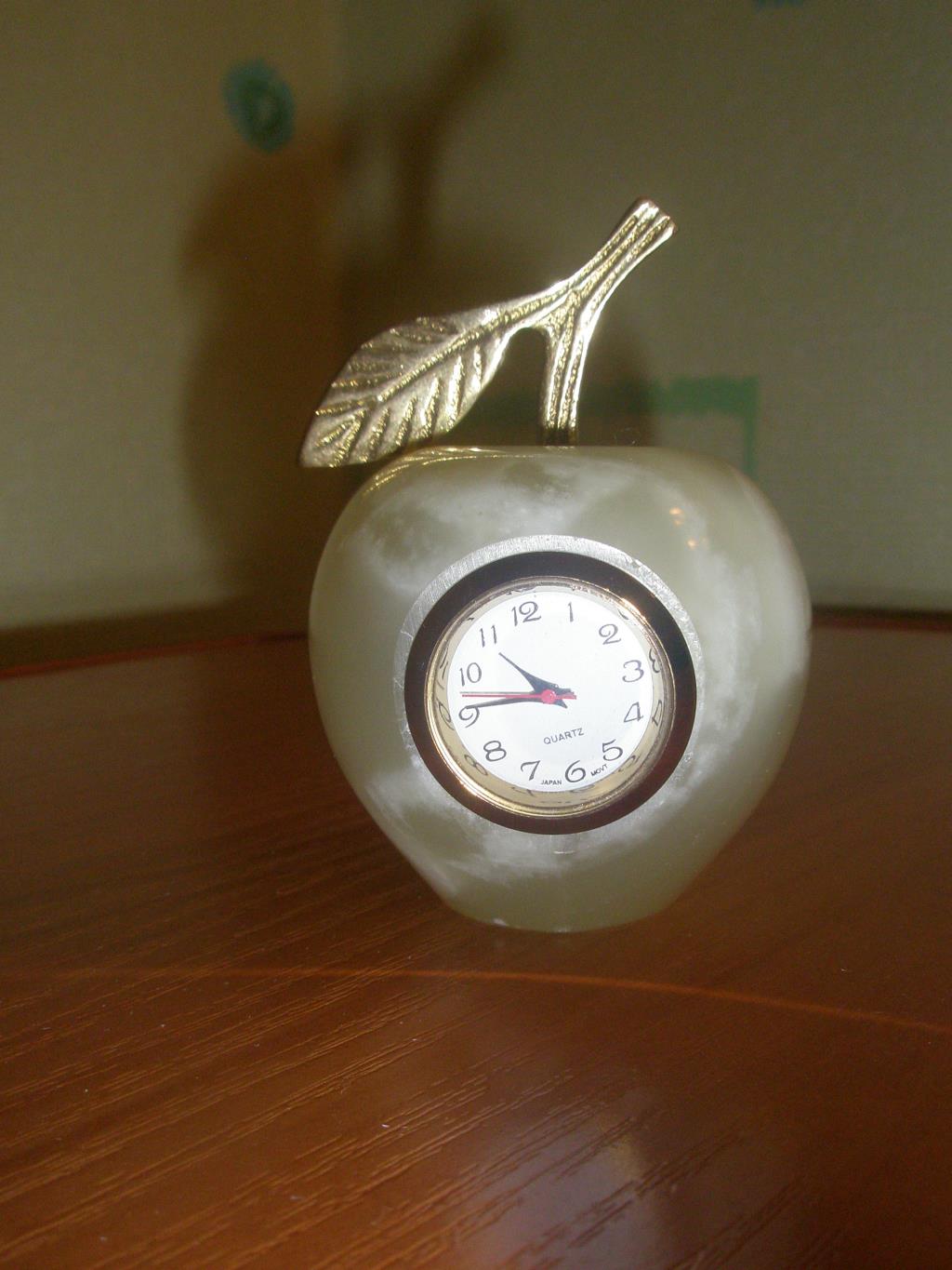 часы из оникса, 600. я-Продано