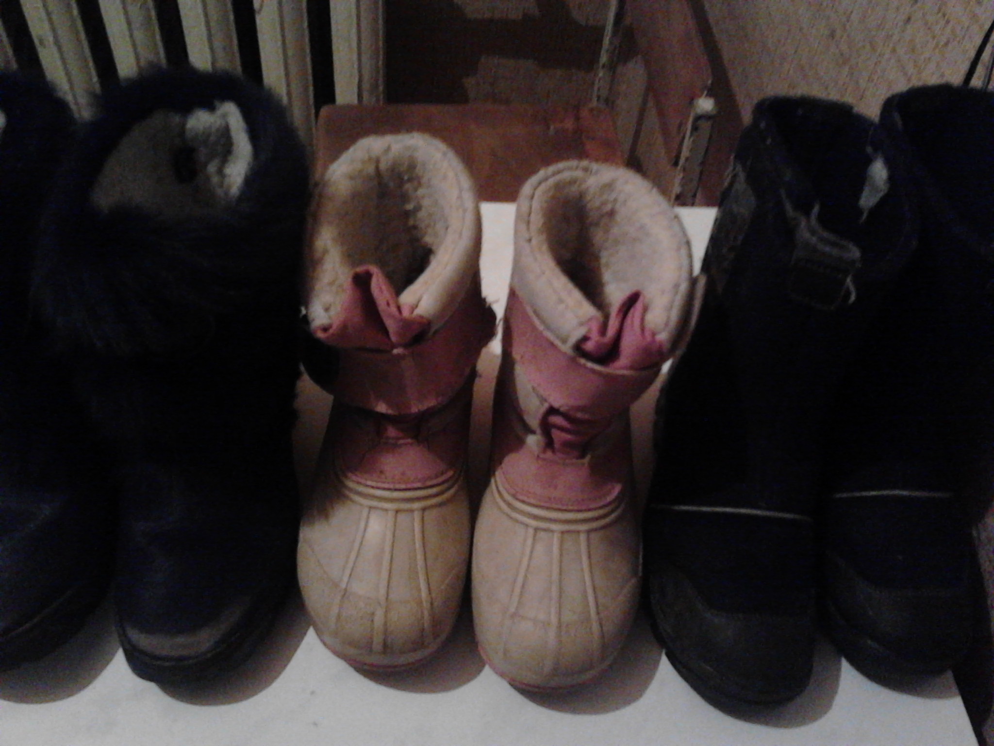 по стельке 21,5 см(примерно). ОТДАМ!!!