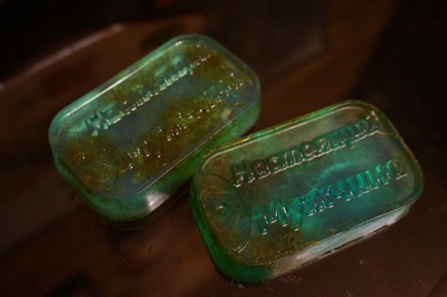 глицерин, эф. масло пихты, молотые сосновые иголки. МЫЛО ручной работы