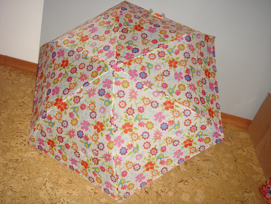 L553 летние цветы на светлом фоне. забирают -20%