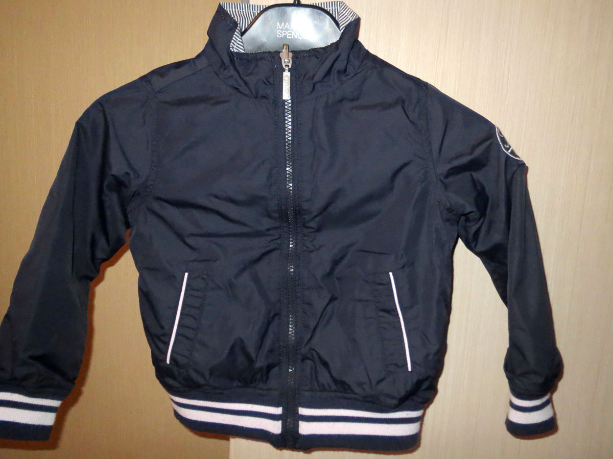 Крутик ветровка д/м 4 года двухсторонняя. Куртки/ветровки