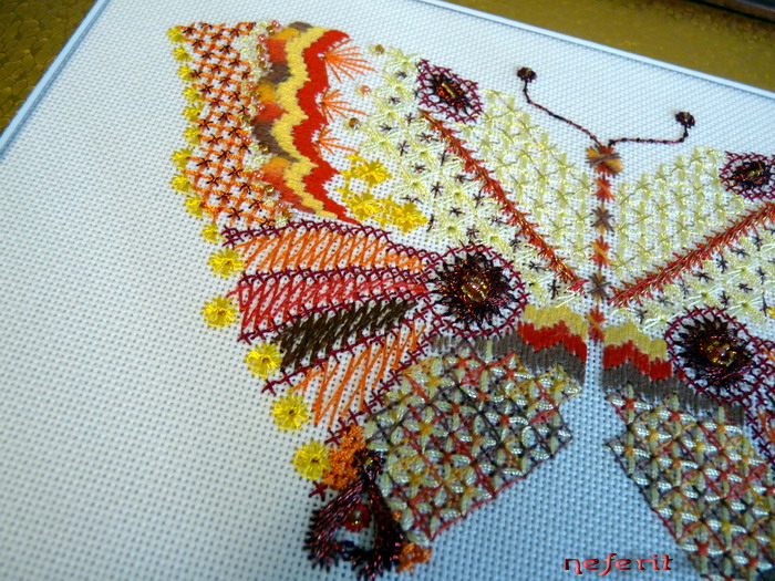 Немного подробностей. Бабочка Northern Pine Designs