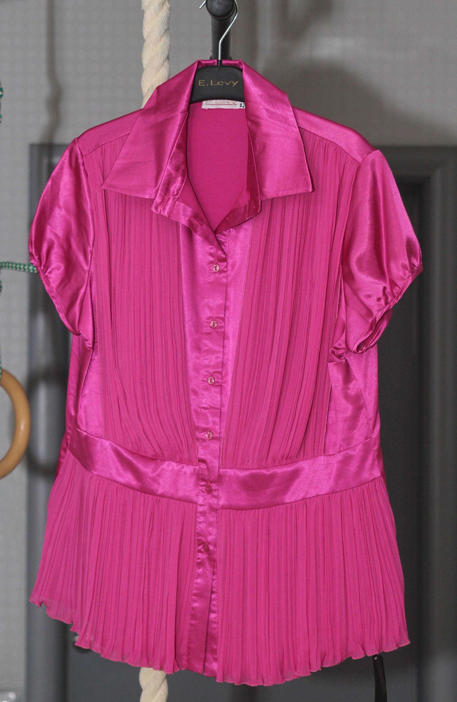 Живое фото блузки. ПРИСТРОЕНО