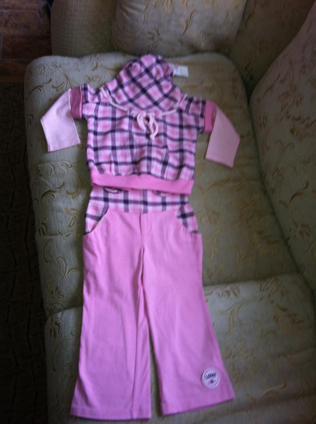 Новый костюмчик на 4 года, 700 руб. ВЕЩИ ДЛЯ ДЕВОЧКИ