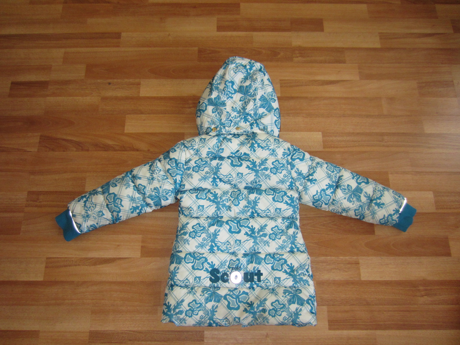 со спинки Скаут. ВЕРХНЯЯ одежда (комбезы, куртки, штаны)