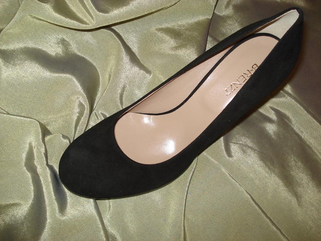 Пристрой обуви от Мариэллы