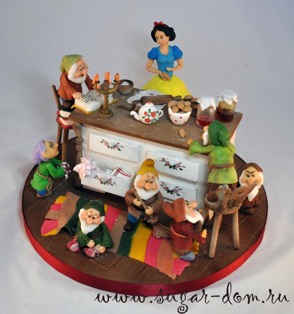 торт 'Белоснежка'. 