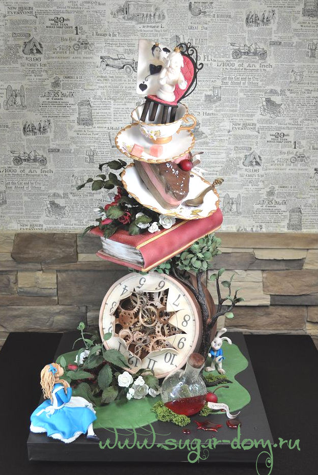 торт ' Алиса в стране чудес'. 