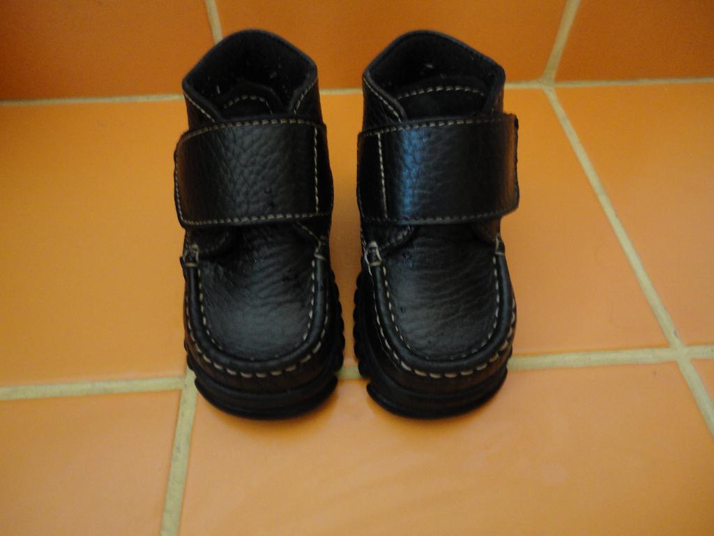 ботиночки 21 размер. продам