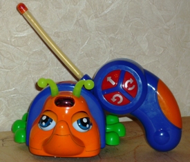 Жучок на радиоуправлении. Игрушки