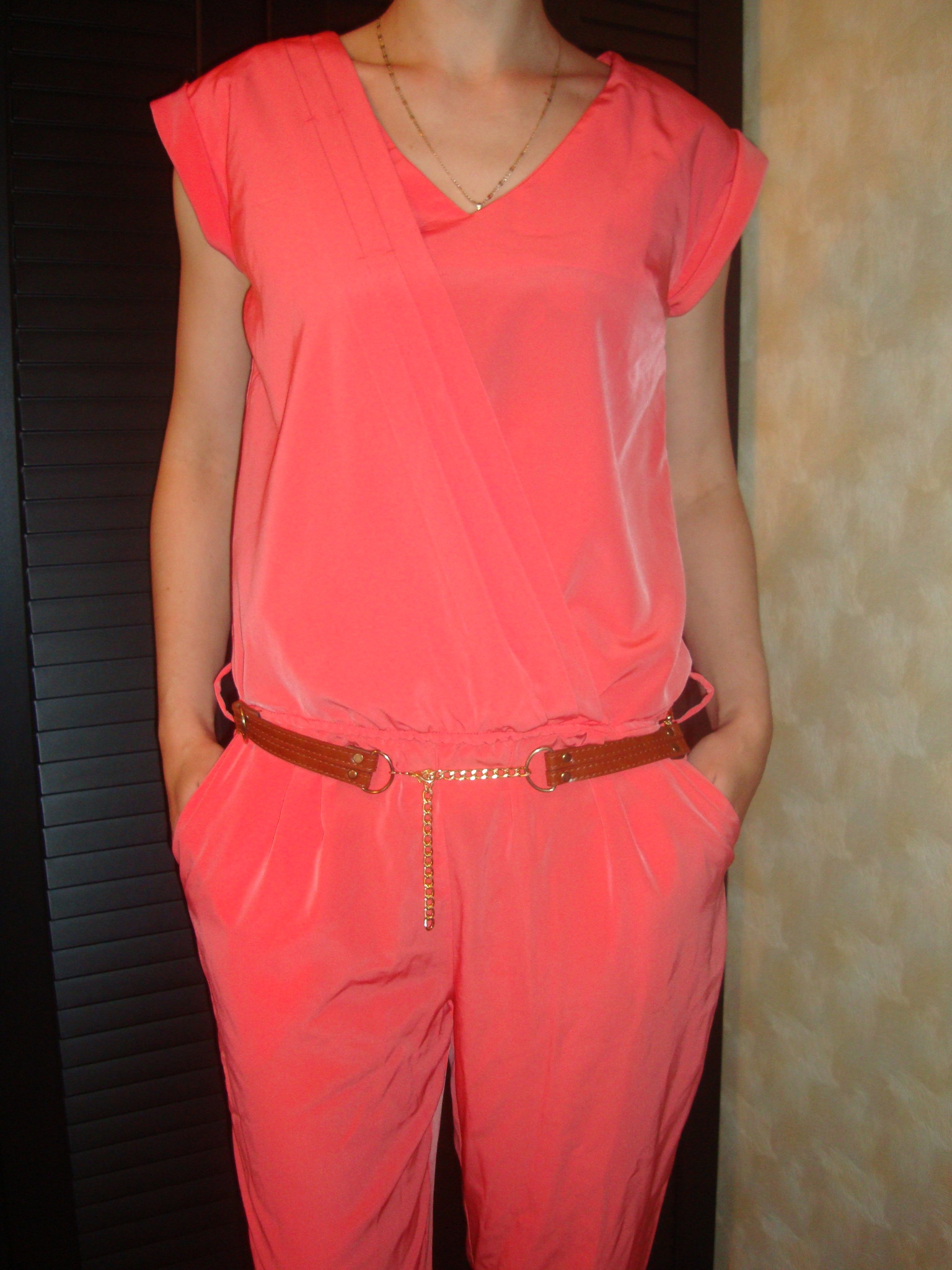 Комбез  46 размер из распродажи  Jenna2000   1250р. ПРИСТРОЕНО