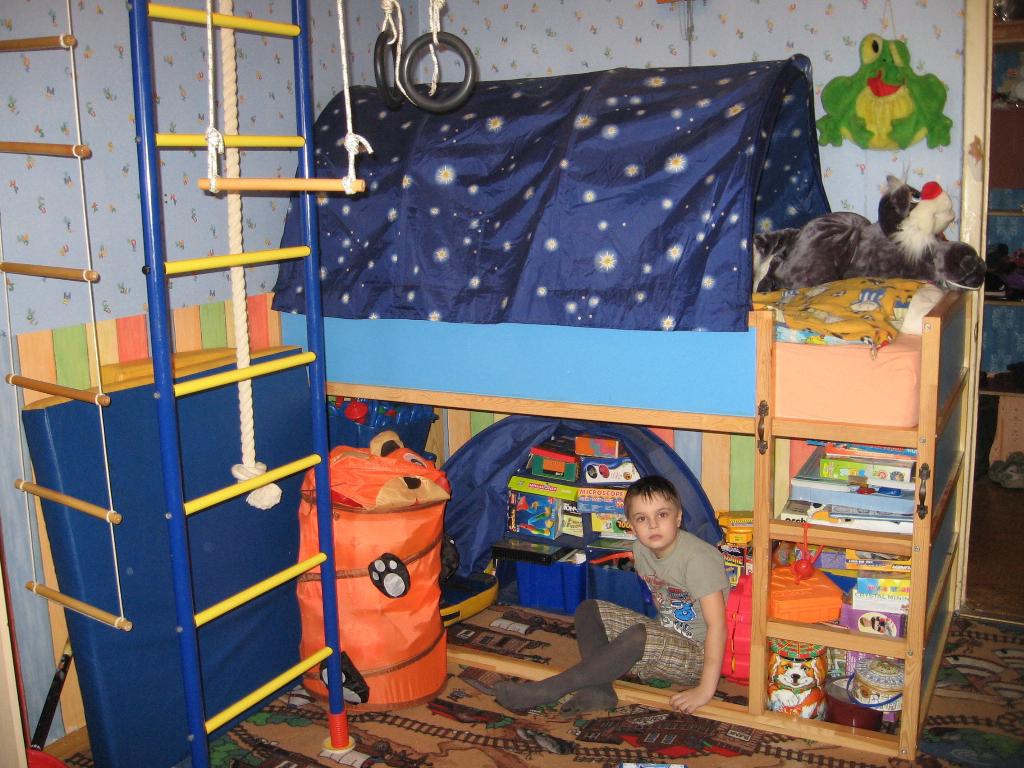 кровать 1. Сашка