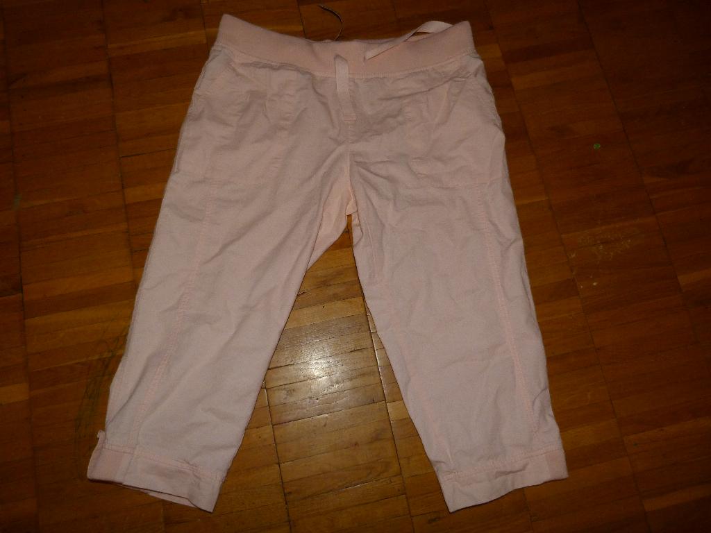 капри нежно-персикового цвета новые р. 48-50 500р. Одежда женская