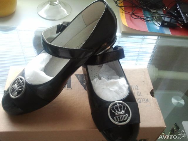 Туфли кожа-лак 'keddo' р.33. туфли 'keddo'
