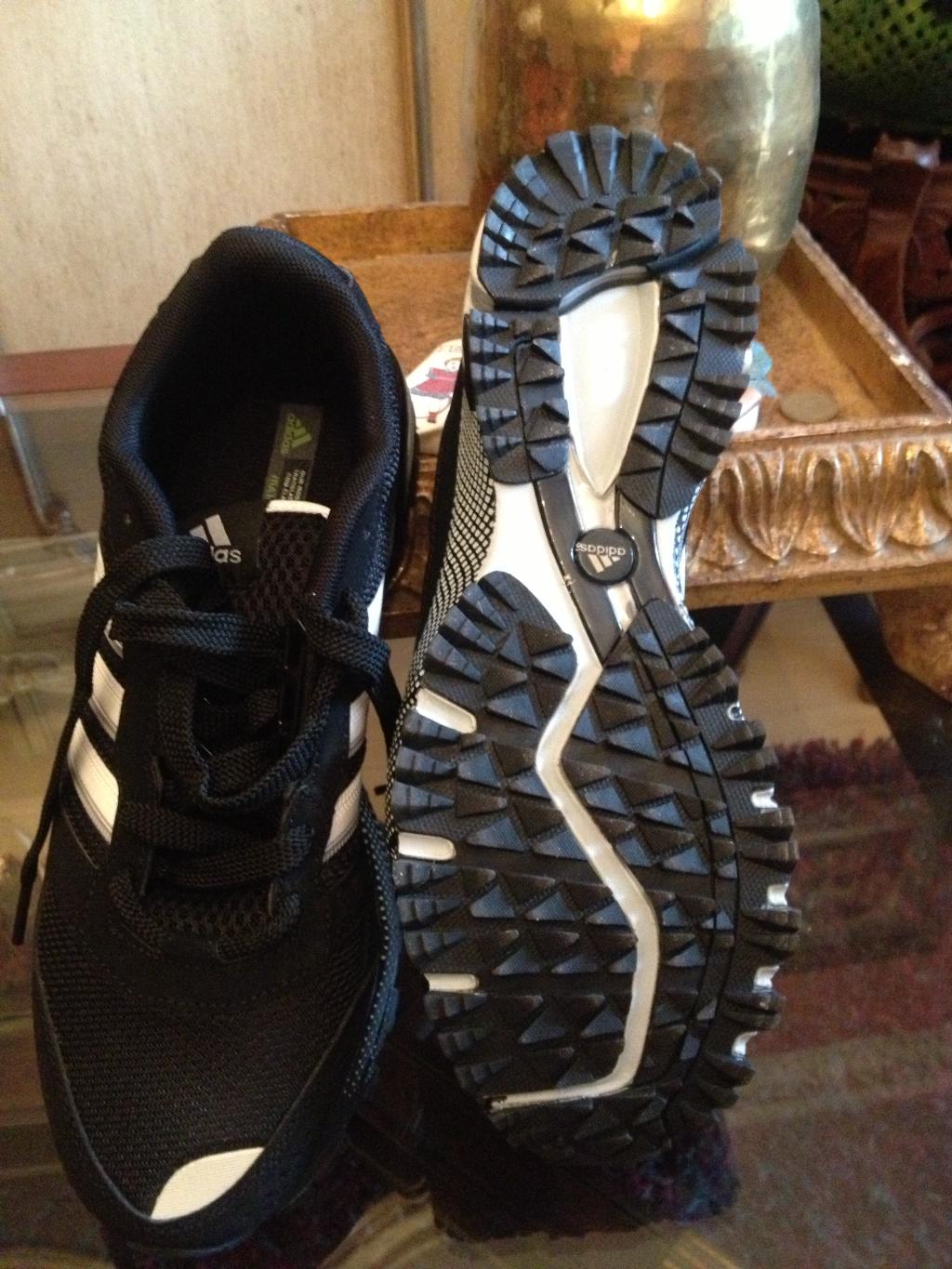 кроссовки. Пристрой