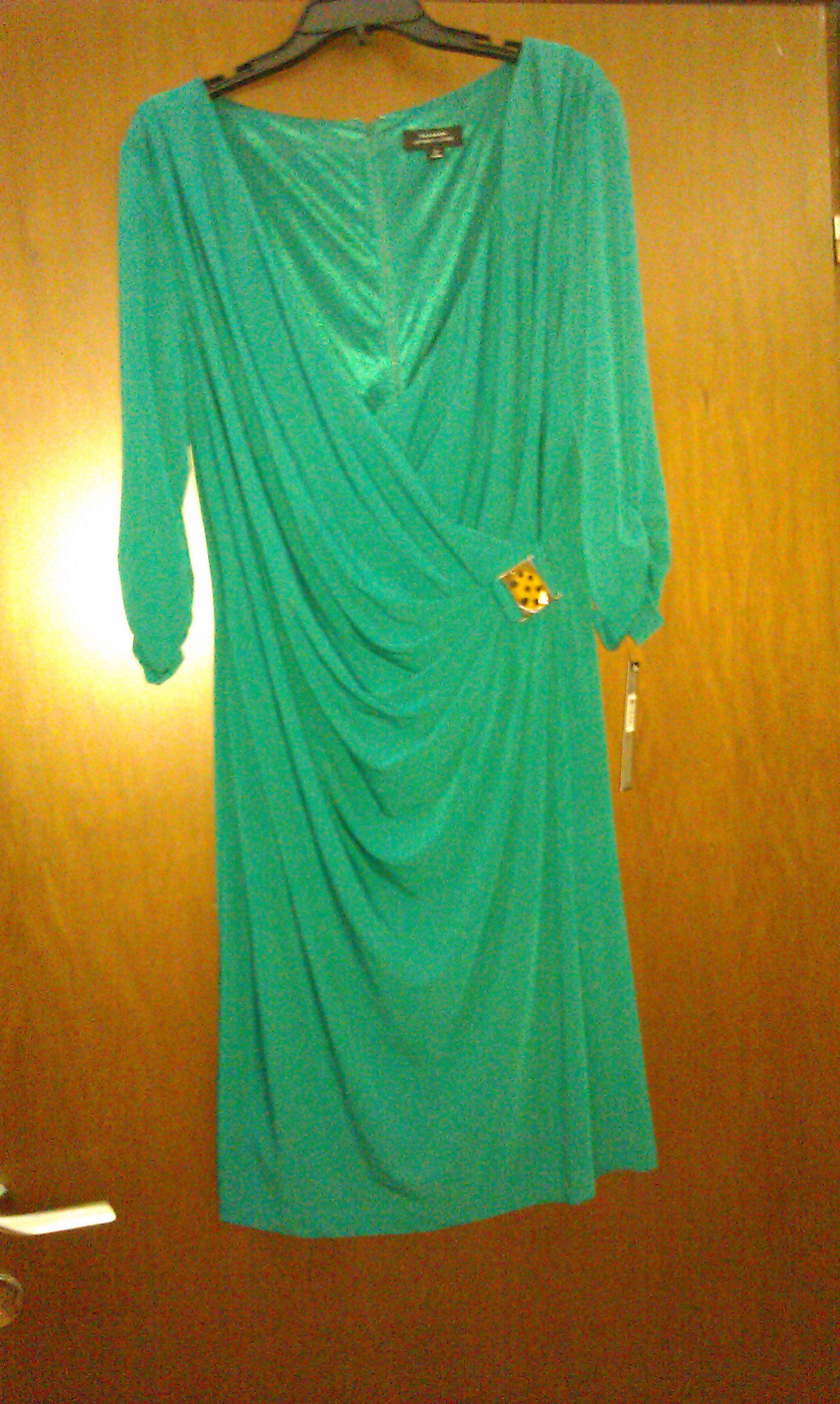 Продается платье новое . Продается