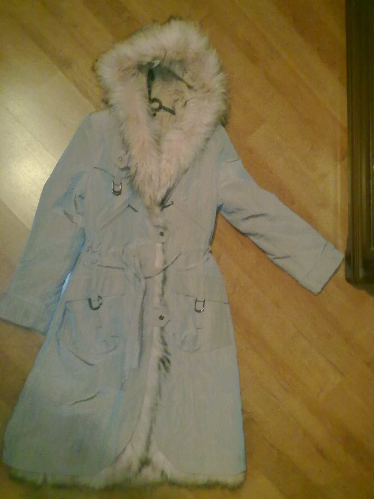 Пальто 46 р-р. Продаю за 1000 руб