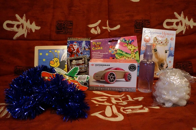 Кудрявая снегурочка и снеговята. Наши поздравлялки