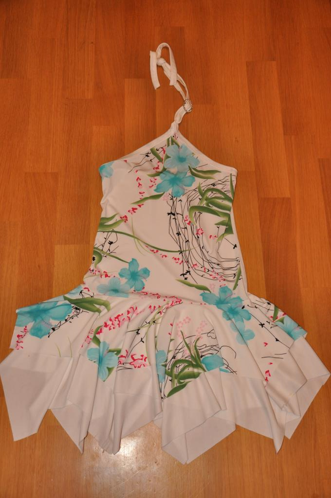 Платье для тренировок по бальным танцам латина. Для танцев на девочку