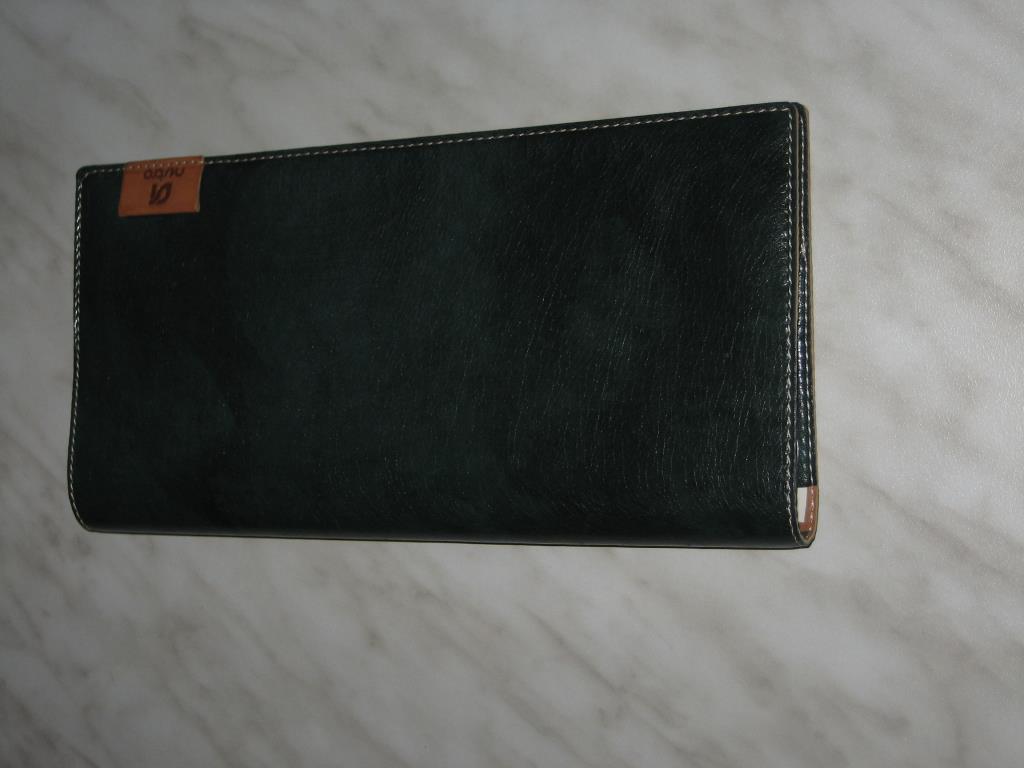 визитница б/у на 72шт, экв. 500. Сумки,ремни,перчатки и...