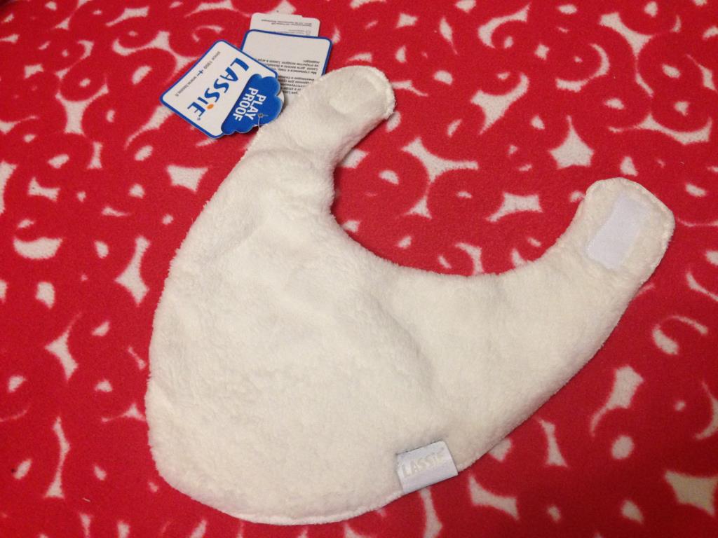 Манишка белая. L*A*S*S*I*E 2014-2015