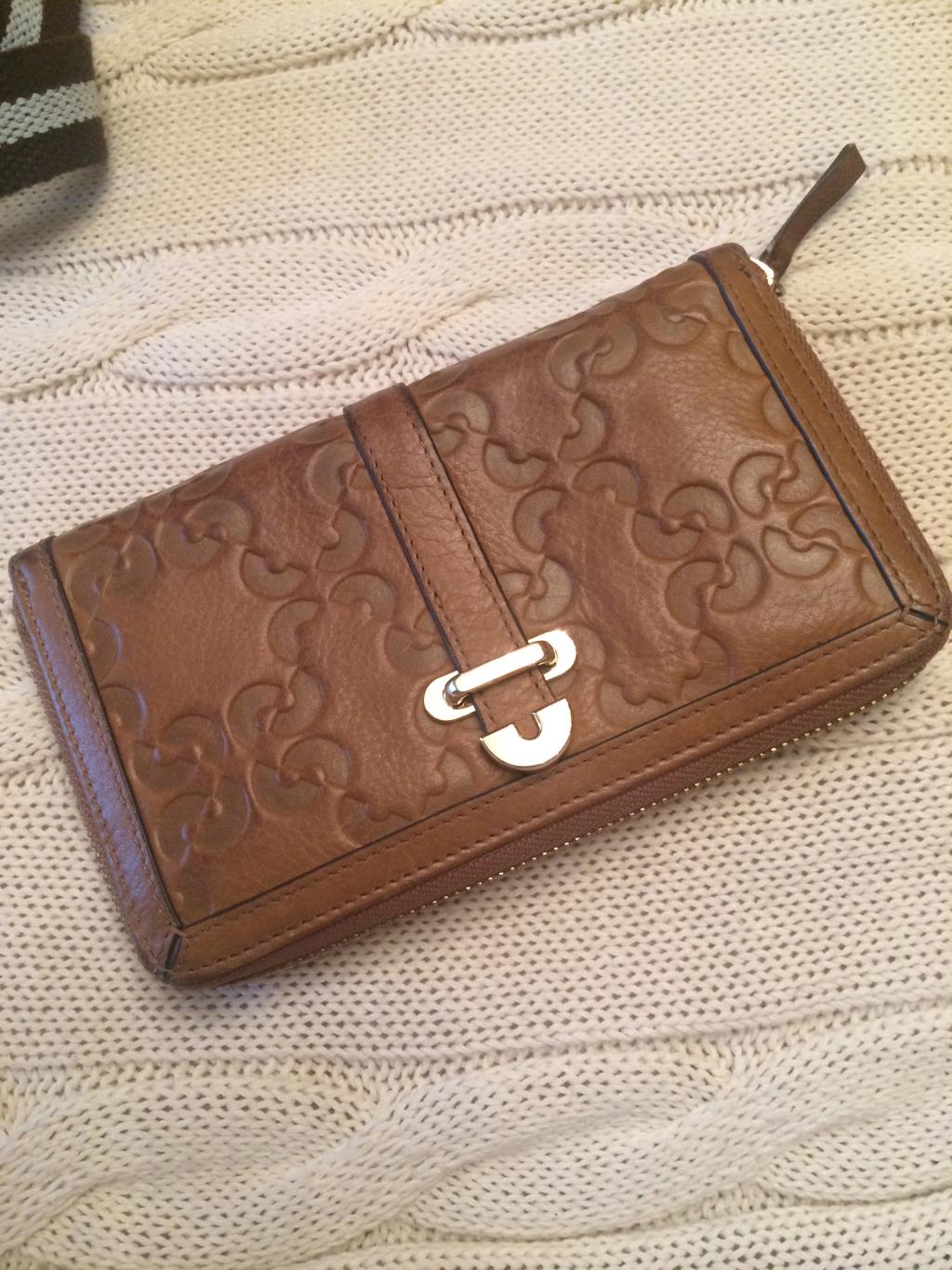 б/у портмоне Coccinelli в хорошем состоянии кожа. ЗАБРАЛИ