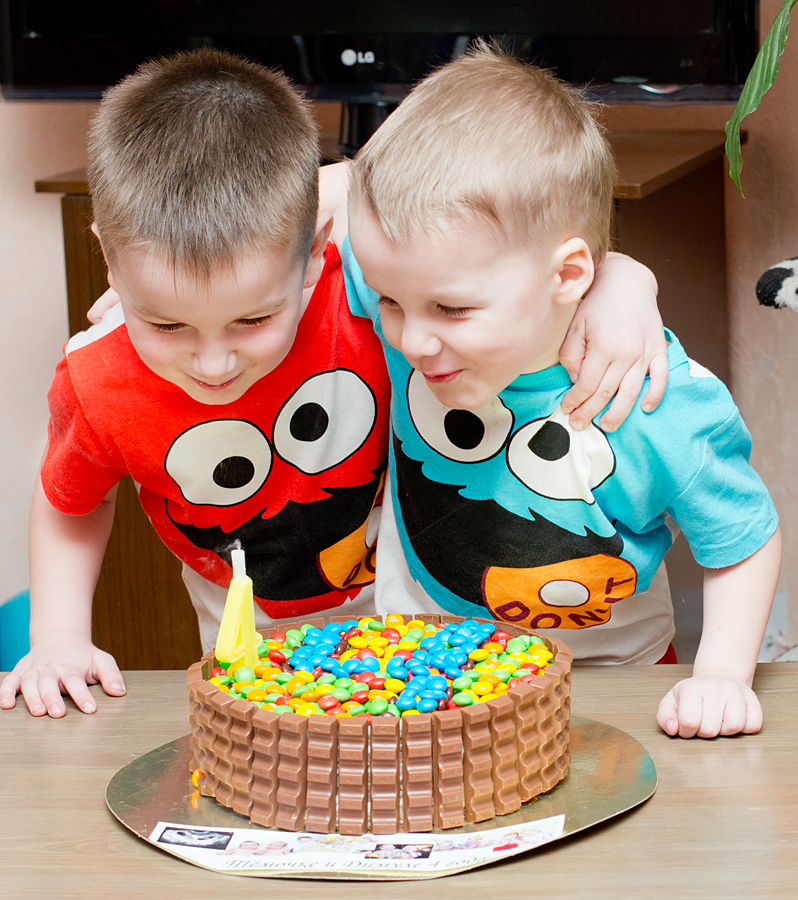 Детский торт для двух мальчиков