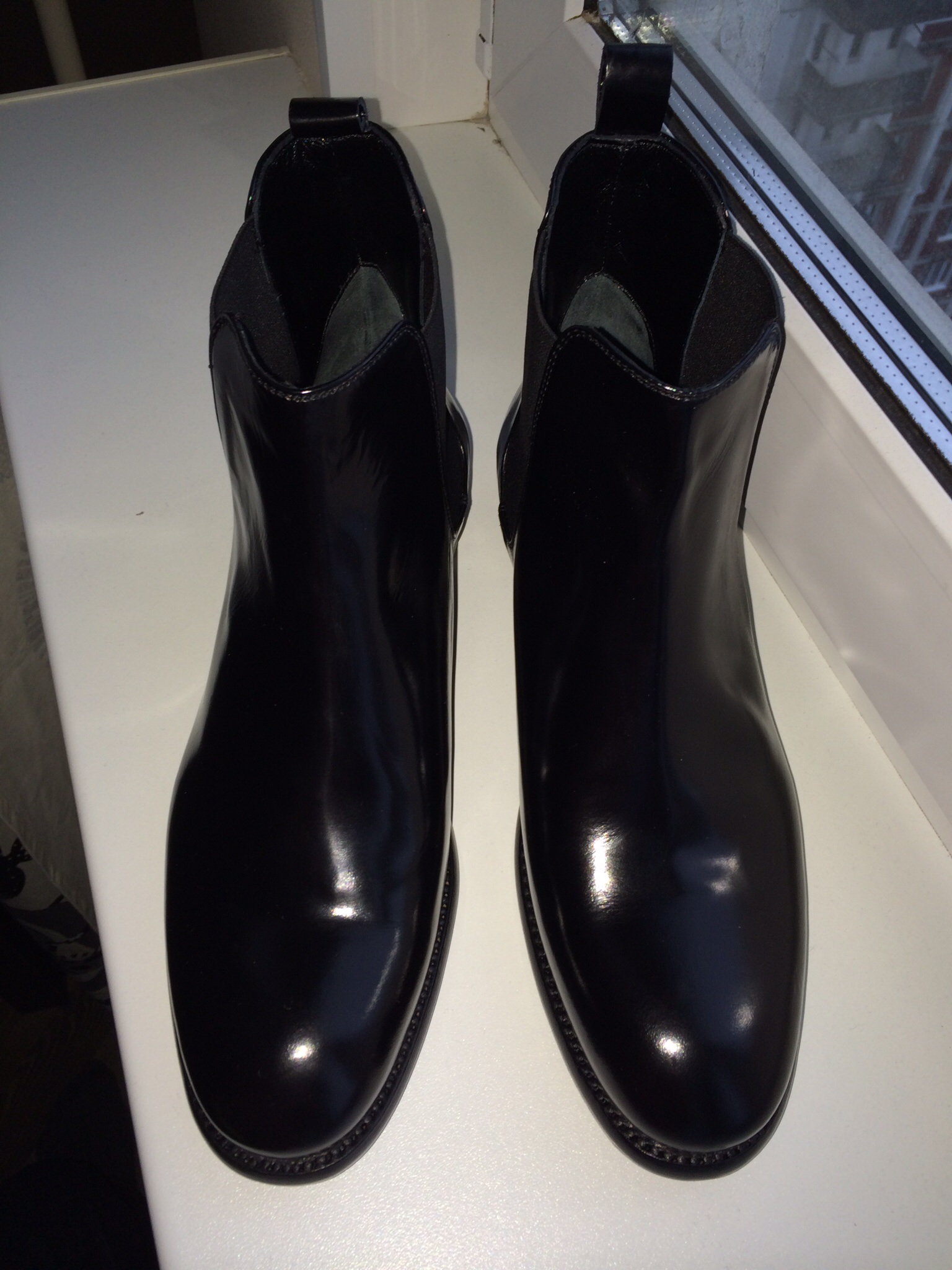 пристроено