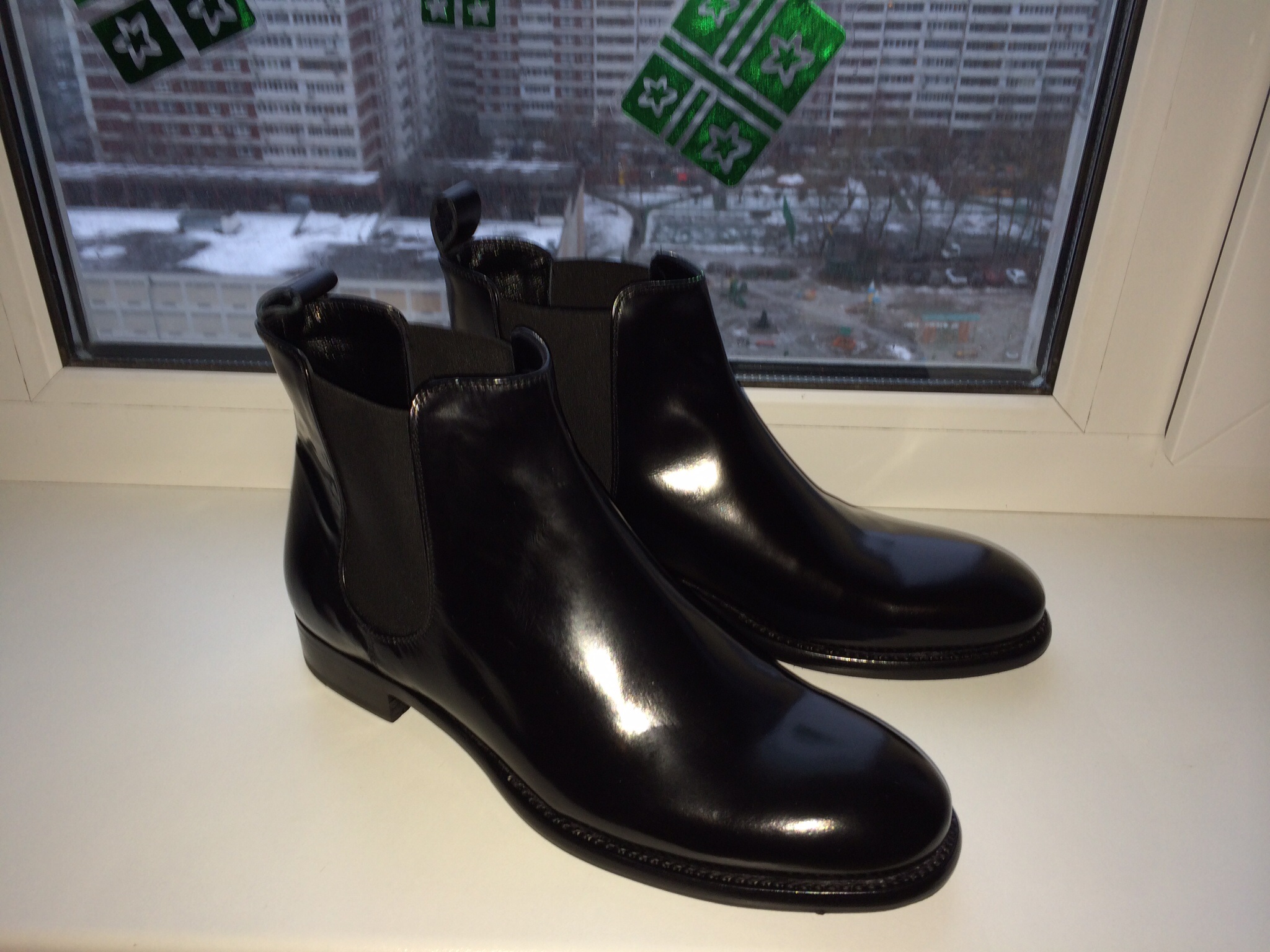 пристроено