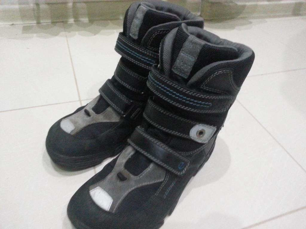 Экко гортекс зима р.39  в идевле 1900=. обувь детская