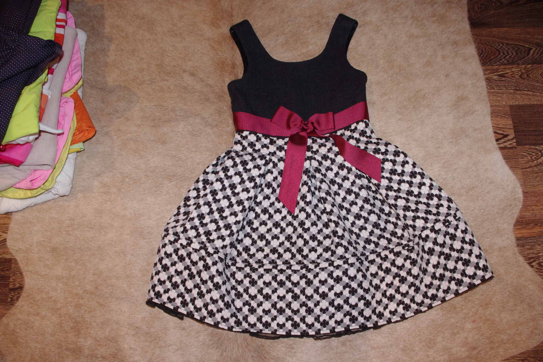 платье сарафан шикарное !-128-600. ЗАБРАЛИ