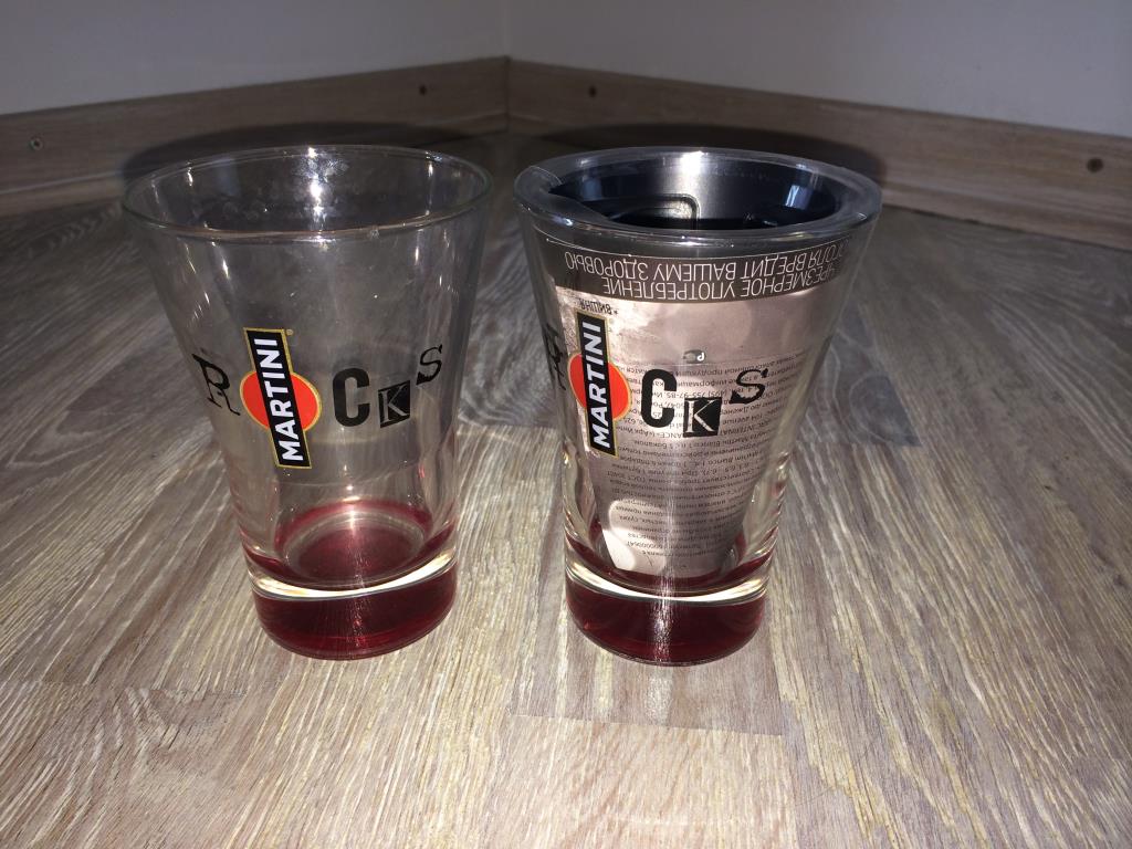 бокалы для мартини, один новый в слюде. Разное