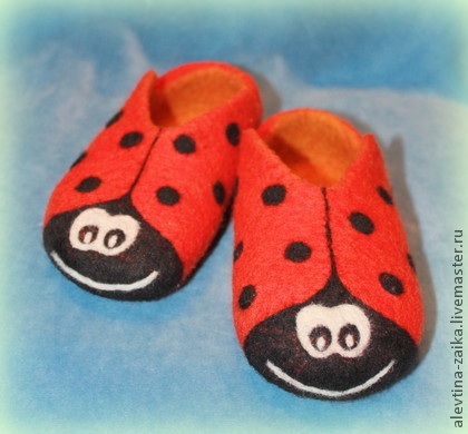 Тапочки 'Божьи коровки'. Мои работы